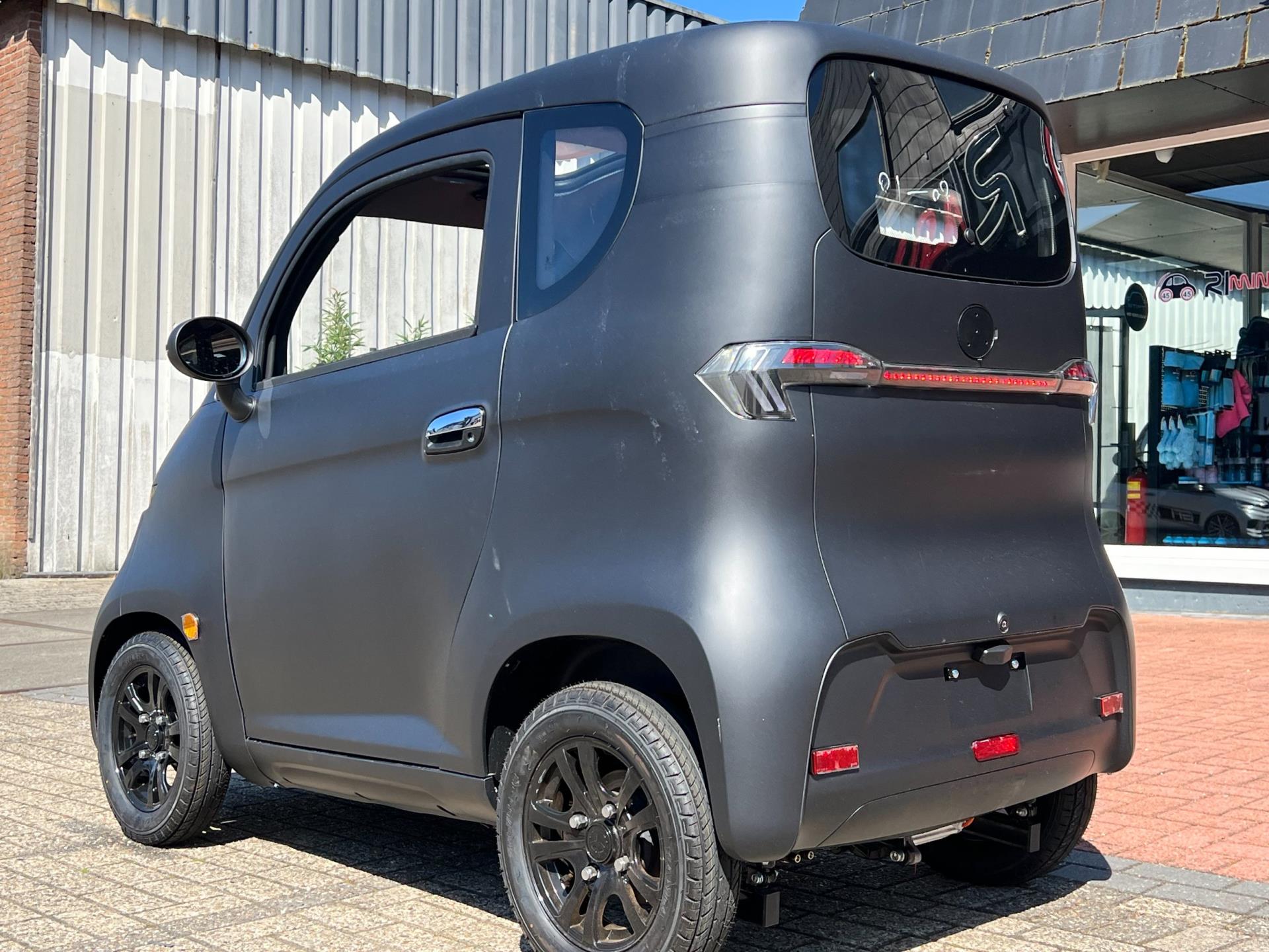 iva-citycar-brommobiel-|--image3.jpg